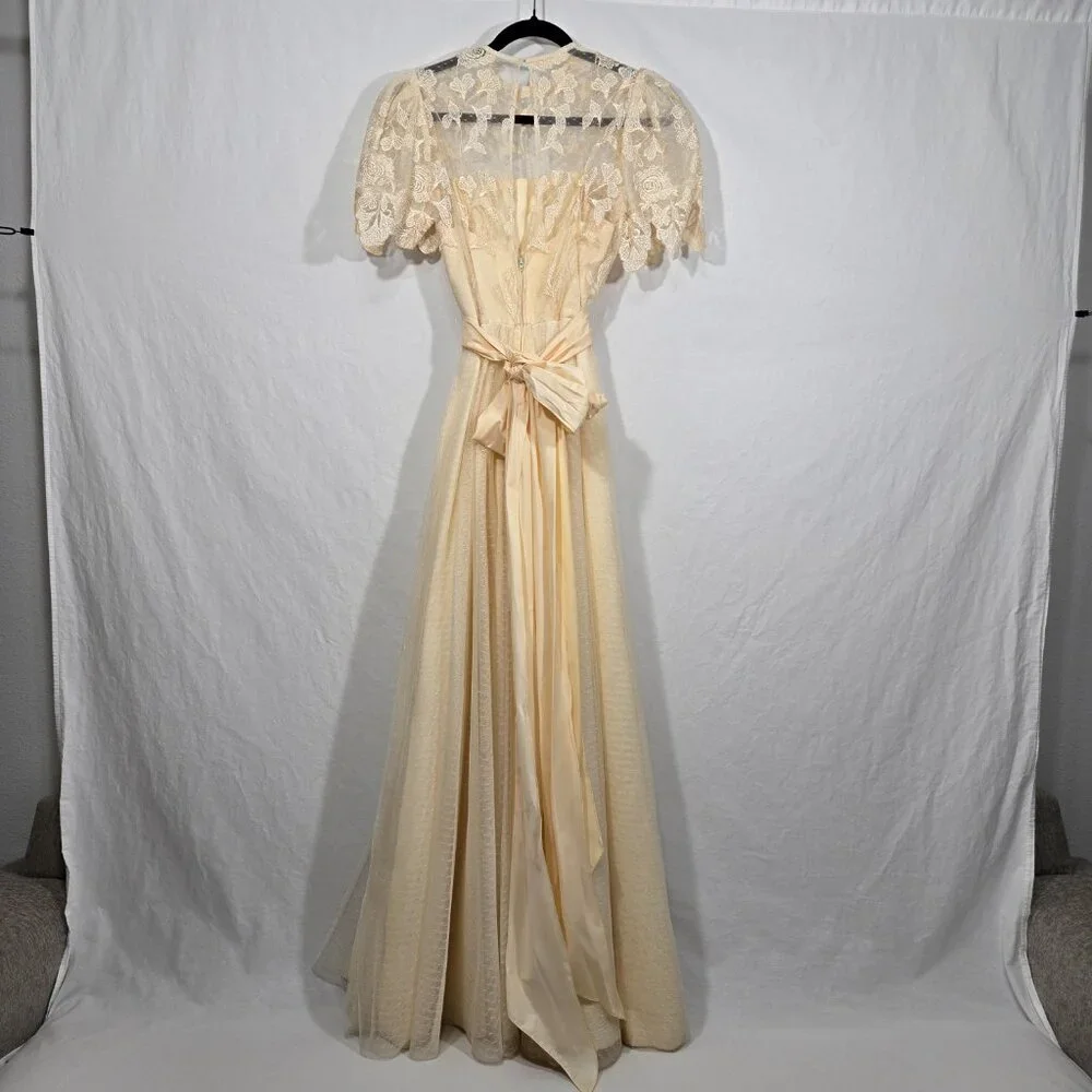 Vintage ILGWU UNION MADE Fairy Modern Edwardian CREAM Wedding Gown Dress Size 4. - Picture 7 of 17